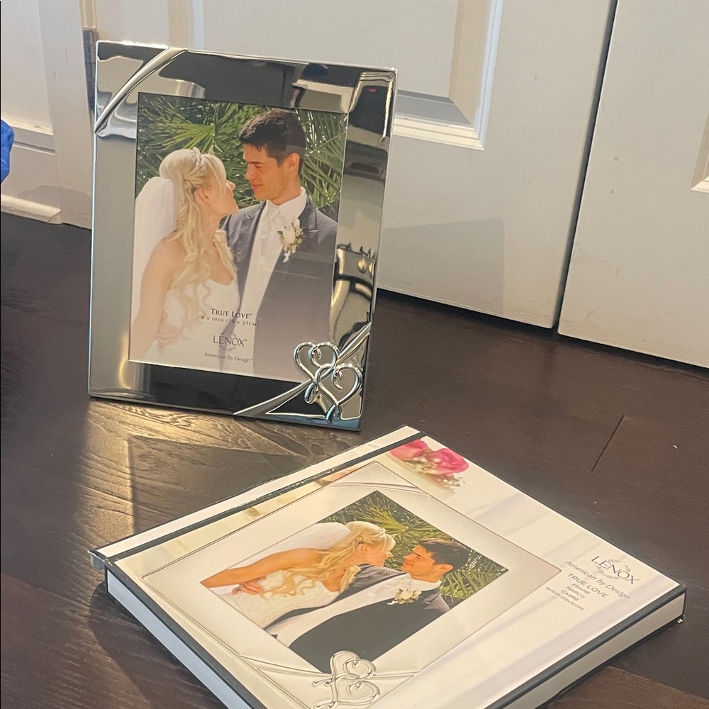 NEW Lenox Silver Double Heart Picture Frame